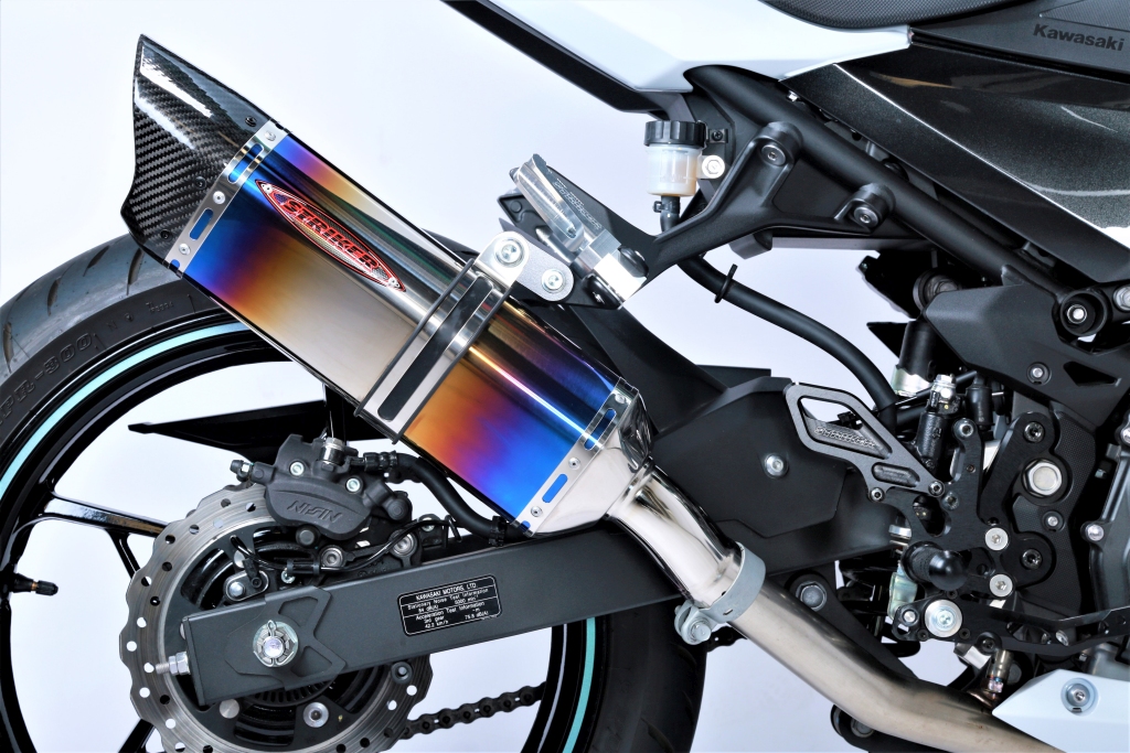 ストライカー新製品🌟【2022年モデル Ninja400/KRT 8BL型式 STRIKERスリップオンマフラー 📣適合追加】
